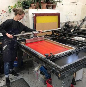 Tobaccoville T-Shirt & Apparel Printing screenprinting machine 295x300